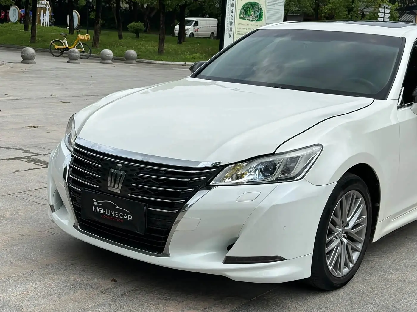 Toyota Crown 2017 — Фото 14/18