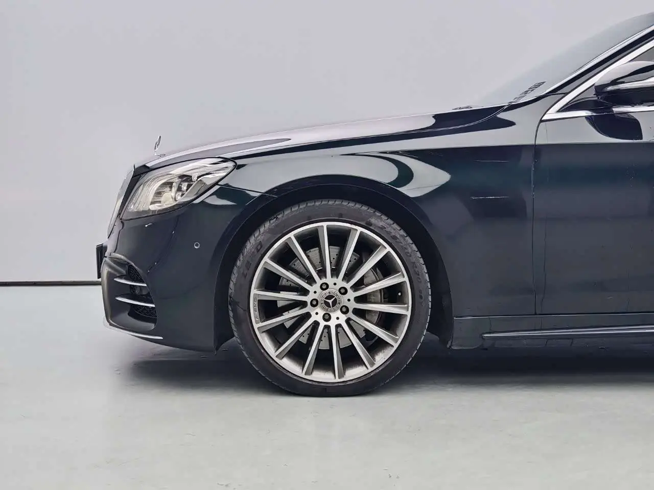 Mercedes-Benz S-Class 2019 — Photo 6/16