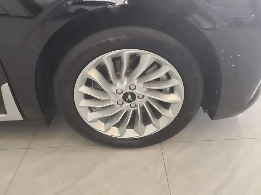 Voyah Auto Voyah Dreamer 2024 — Şəkil 6/16