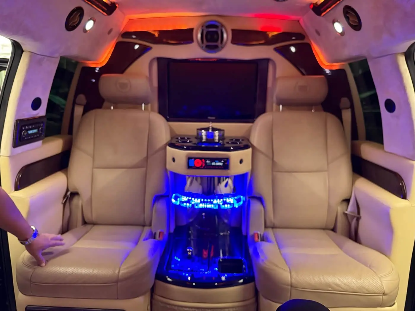 Cadillac Escalade 2010 — Photo 16/20