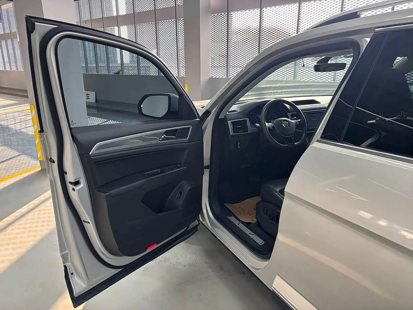 Volkswagen Teramont 2017 — Şəkil 11/15