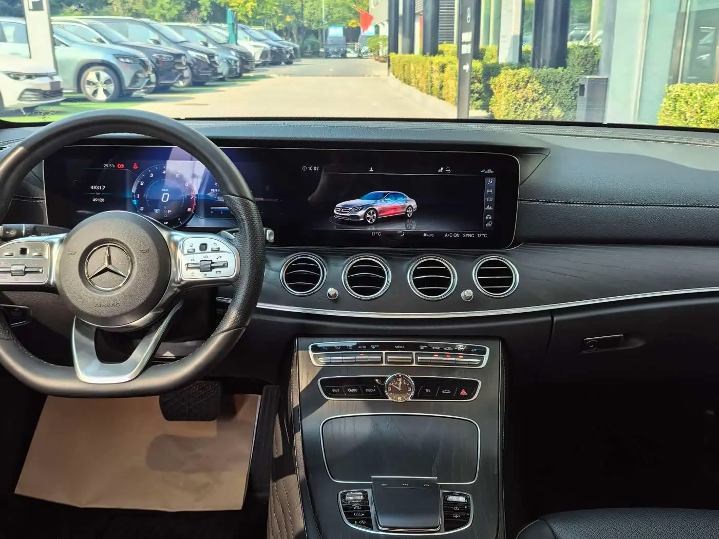 Mercedes-Benz E-Class 2020 — Фото 11/15