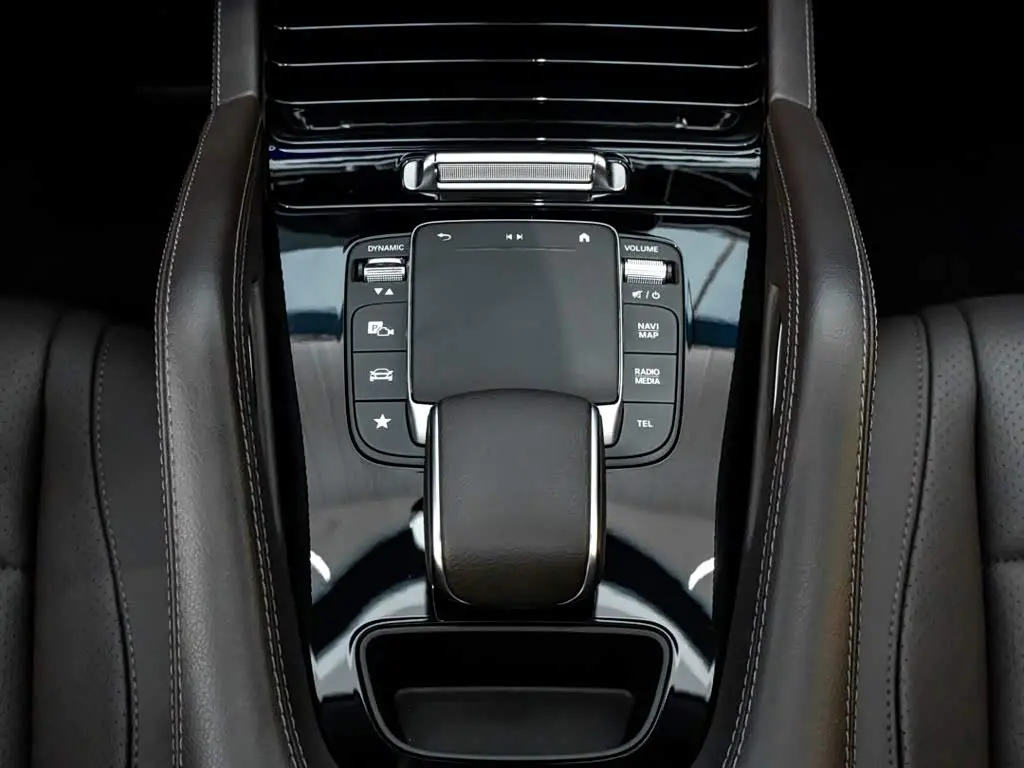 Mercedes-Benz GLE 2022 — Photo 19/20