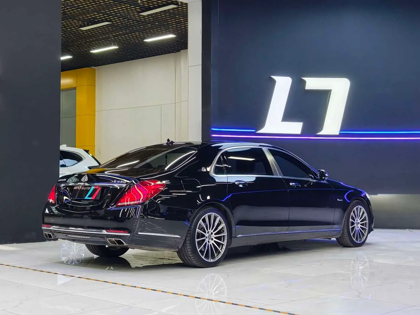 Mercedes-Benz Maybach S-Class 2016 — Фото 7/15