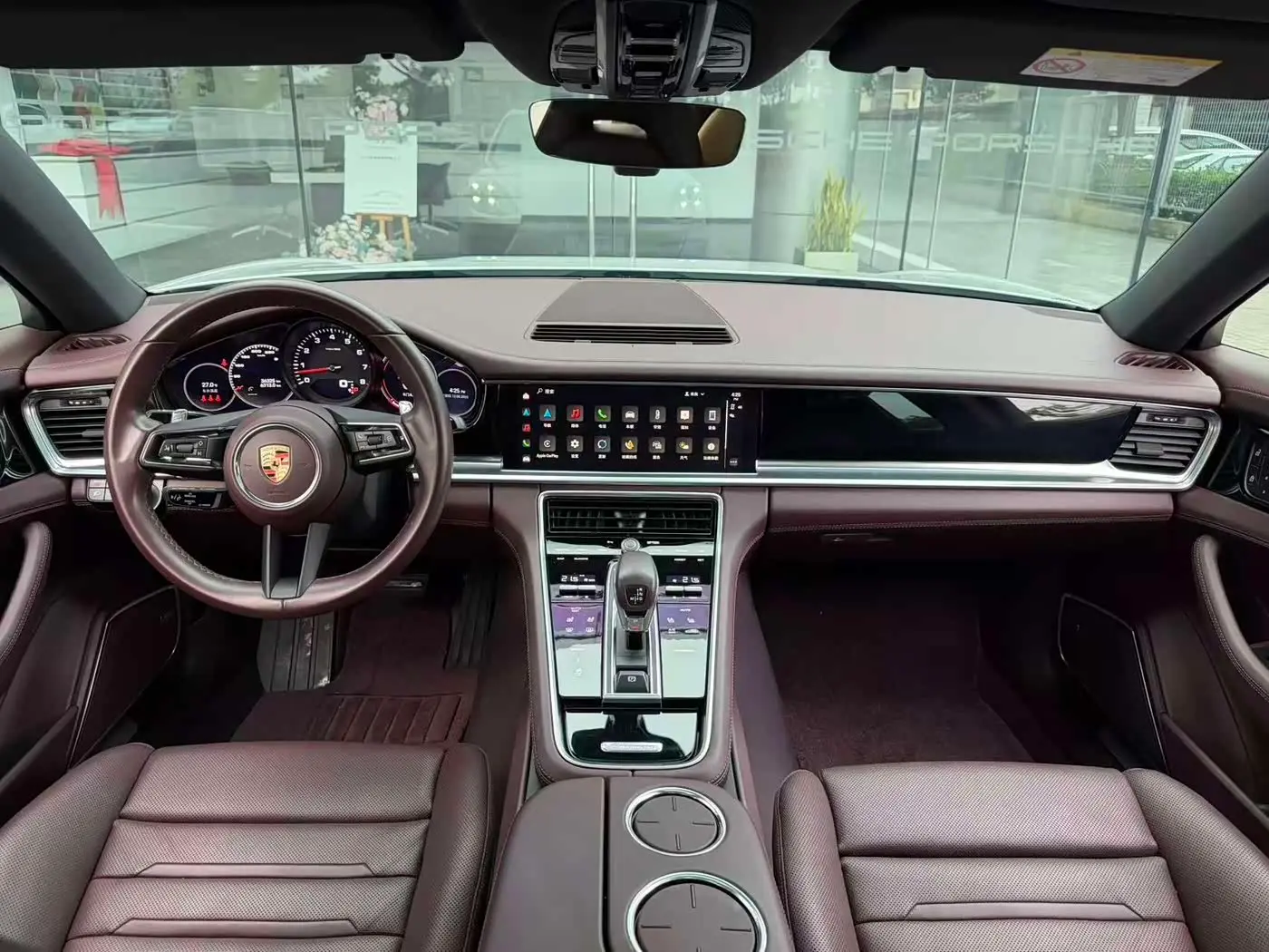 Porsche Panamera 2023 — Photo 8/16