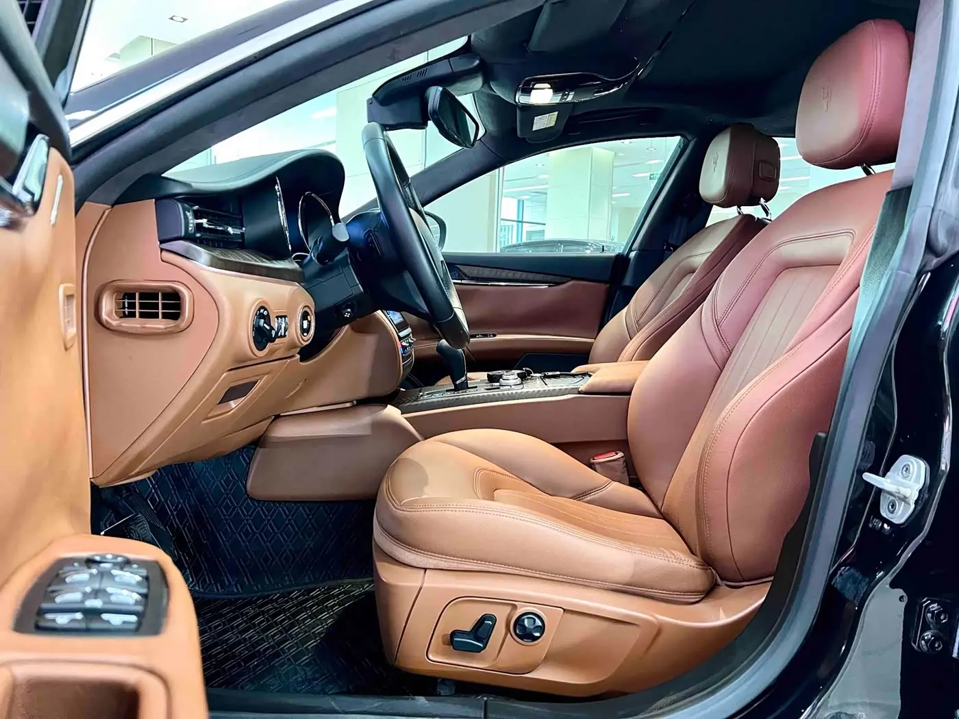 Maserati Quattroporte 2017 — Photo 7/11