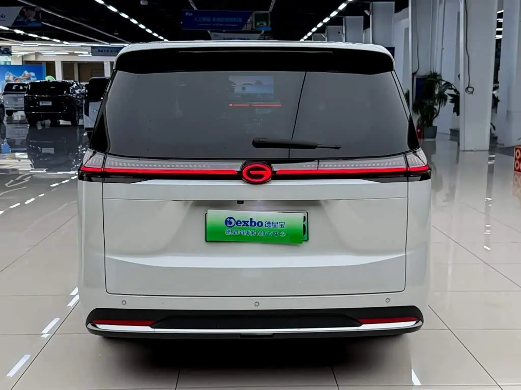 GAC Trumpchi Trumpchi E8 NEV 2024 — Фото 13/16