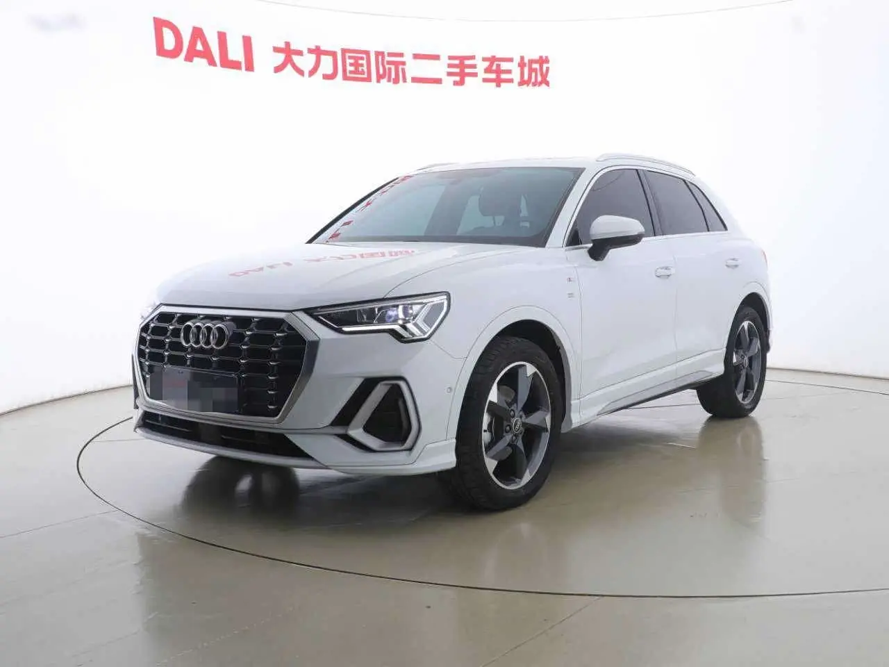 Audi Q3 2023 — Photo 1/14