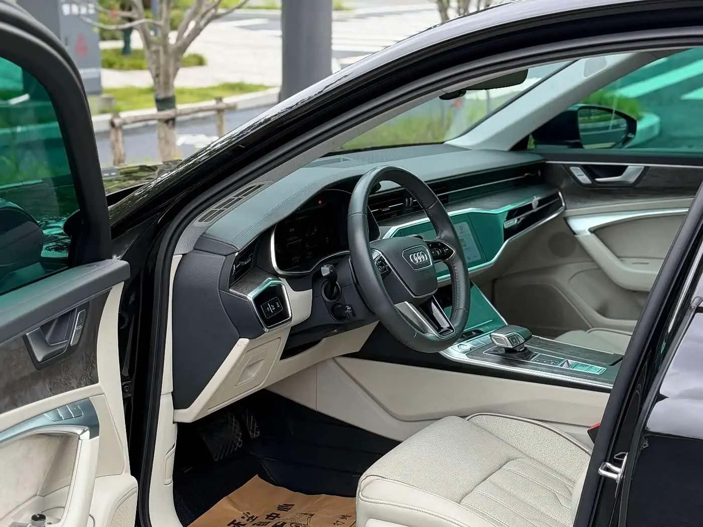 Audi A6L 2019 — Photo 5/11