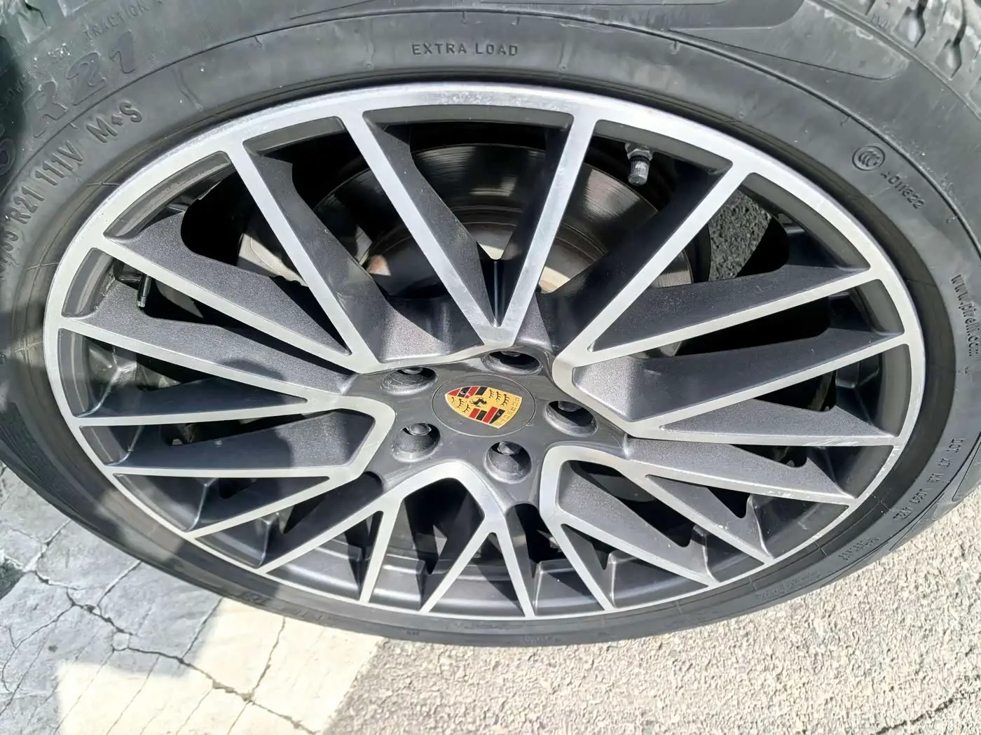 Porsche Cayenne 2018 — Фото 19/19