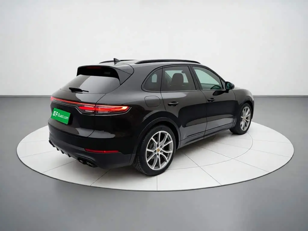 Porsche Cayenne New Energy 2023 — Şəkil 6/20