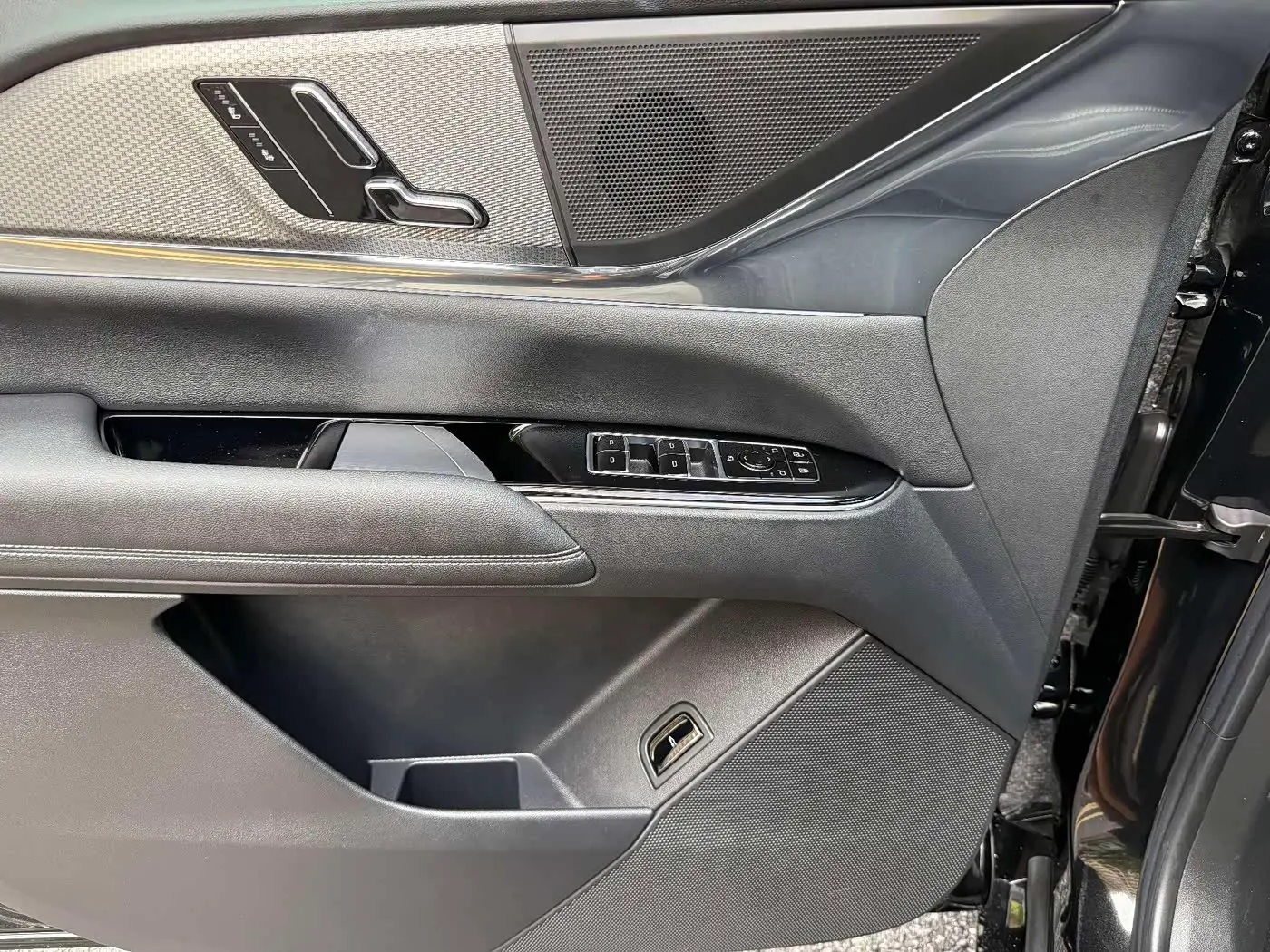 Cadillac XT5 2024 — Şəkil 14/20