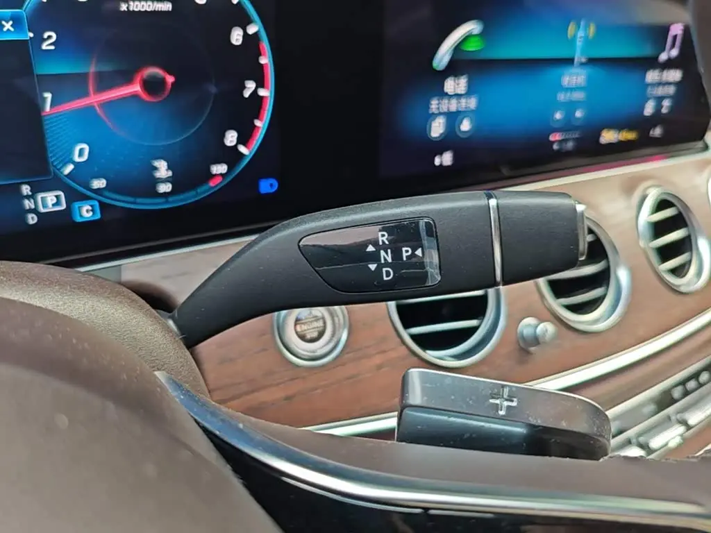 Mercedes-Benz E-Class 2022 — Фото 14/20