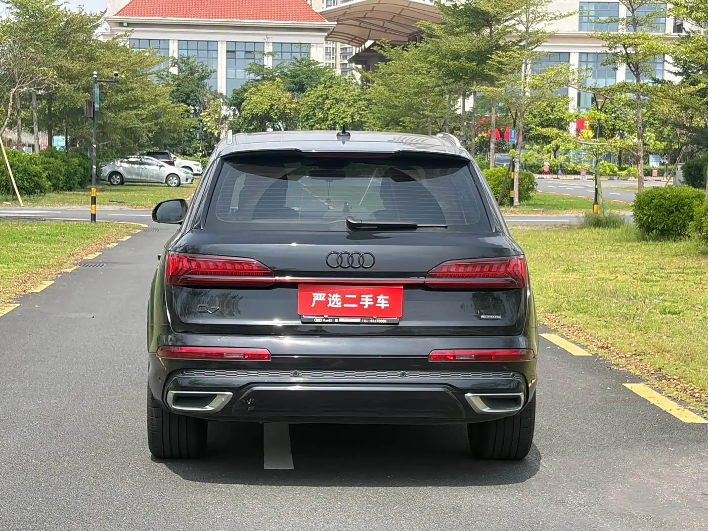 Audi Q7 2024 — Photo 7/9