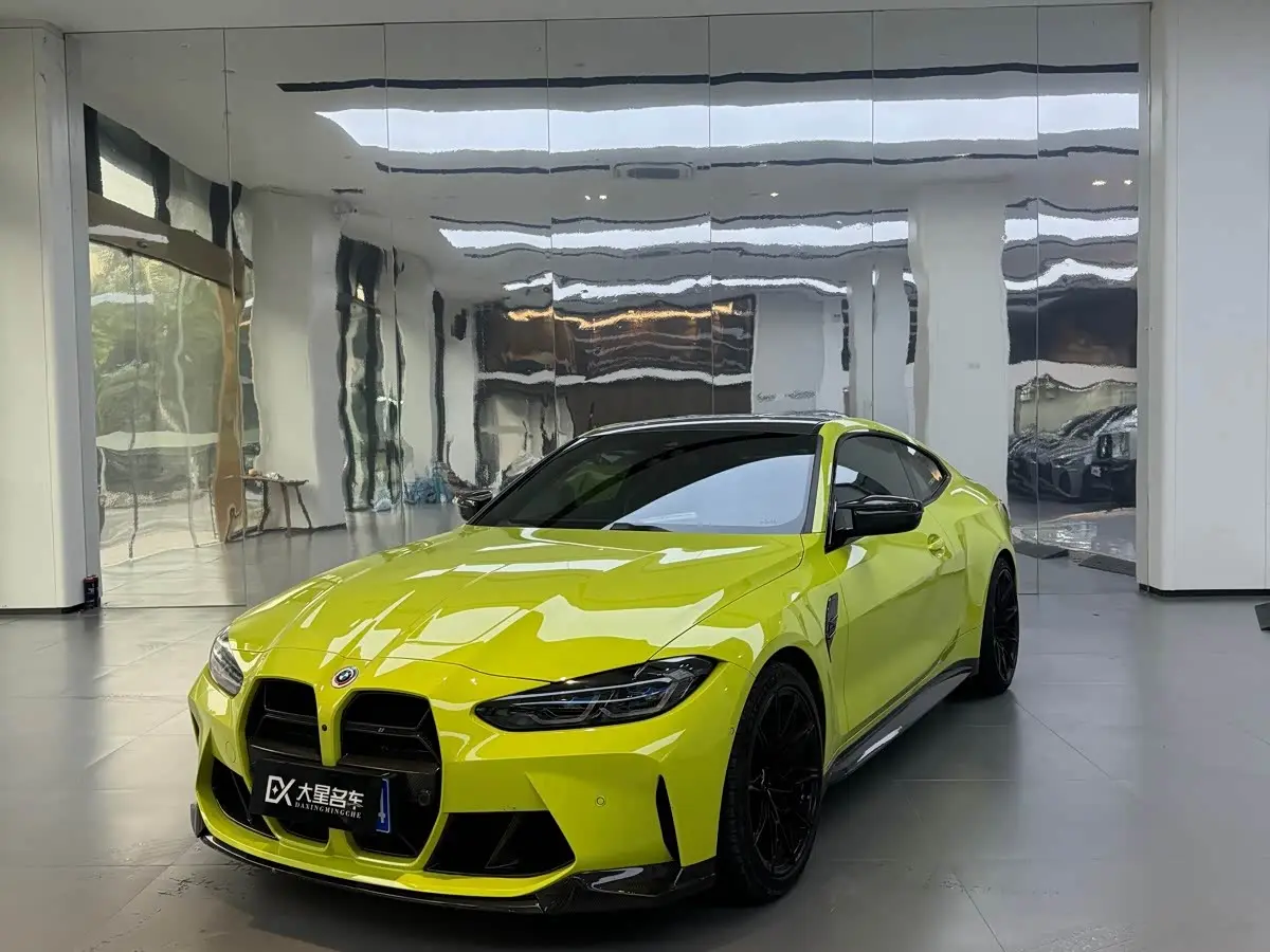 BMW M4 2023 — Photo 1/9