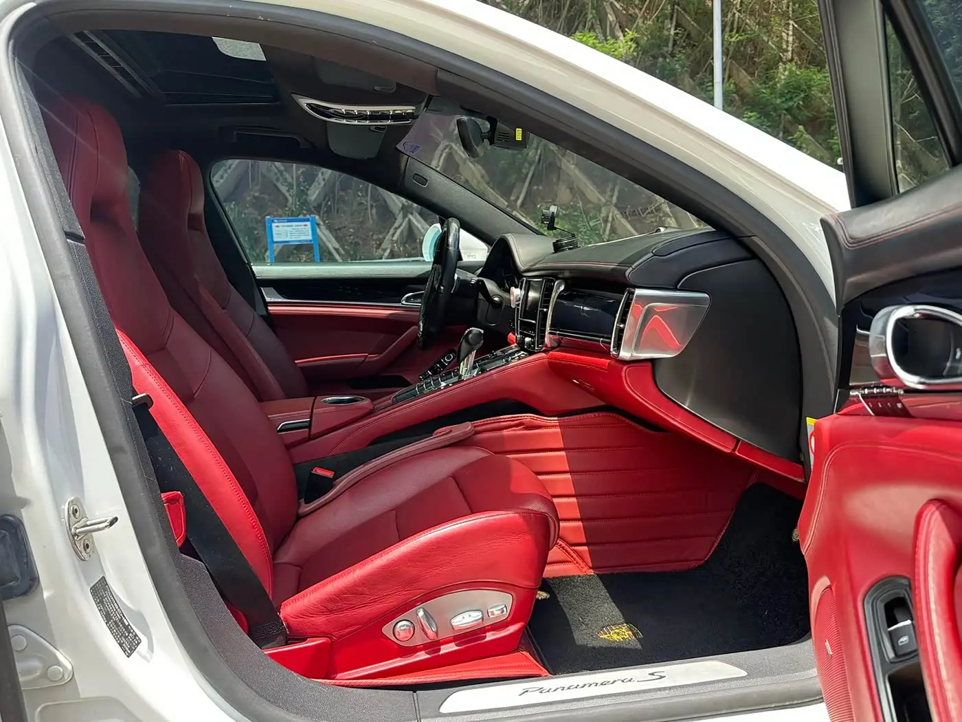 Porsche Panamera 2014 — Photo 13/20
