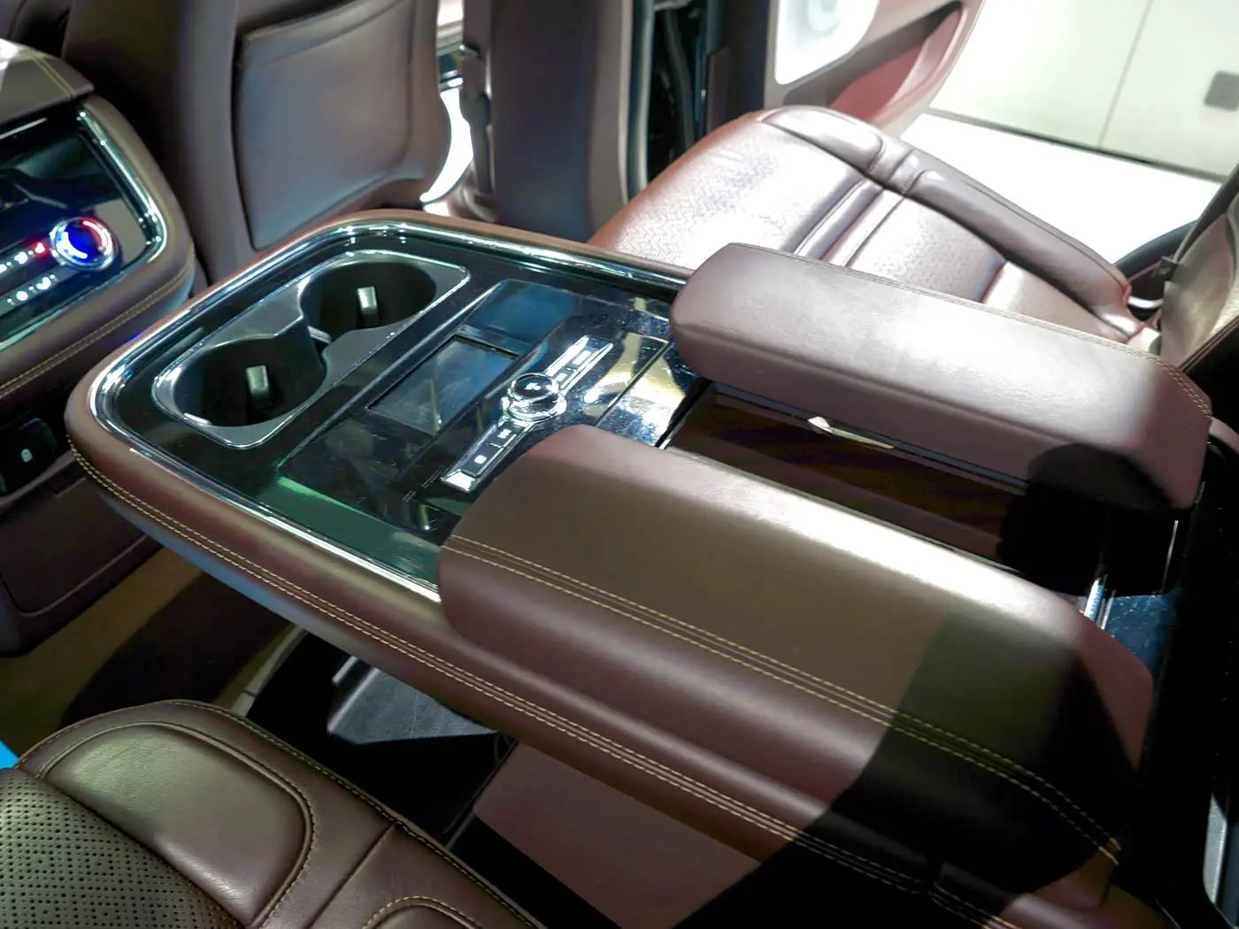 Lincoln Navigator 2020 — Photo 18/20