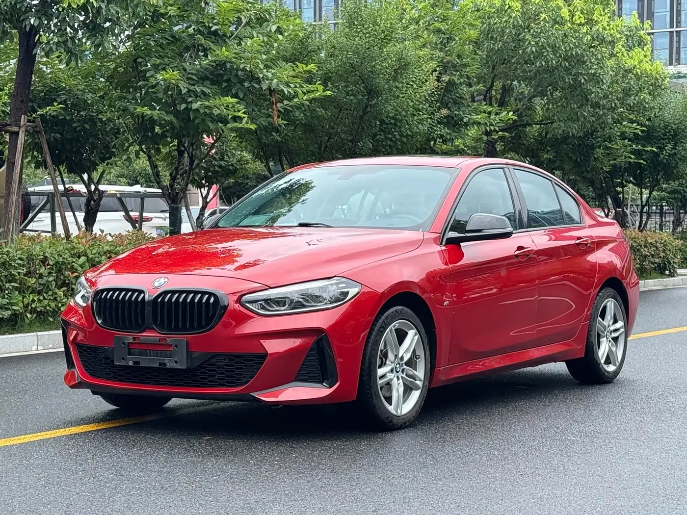 BMW 1 Series 2021 — Фото 1/20