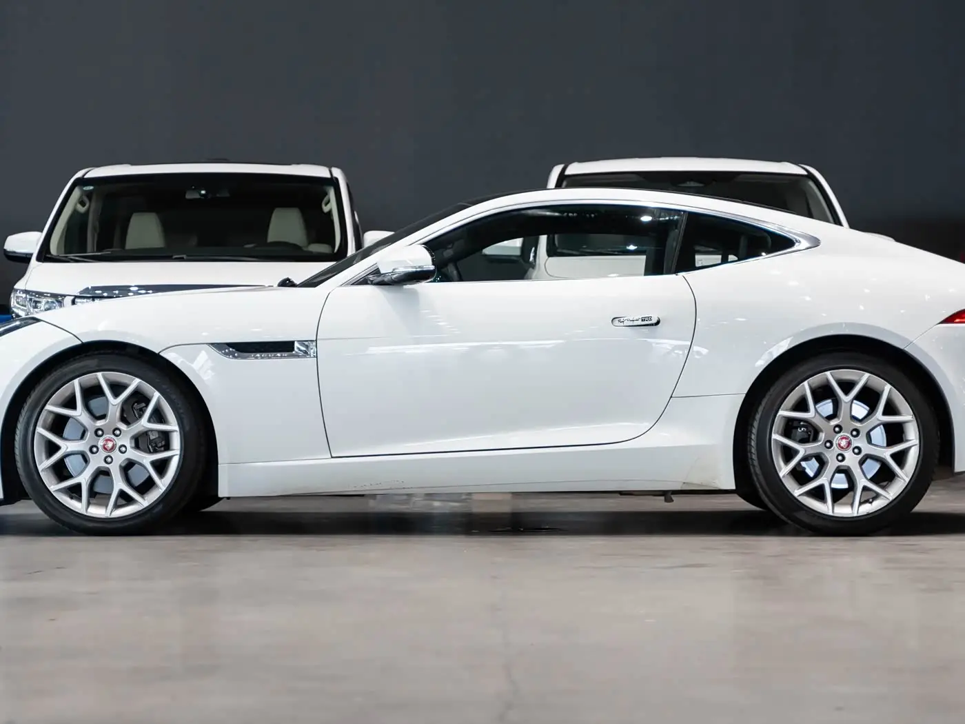 Jaguar F-TYPE 2015 — Şəkil 4/16