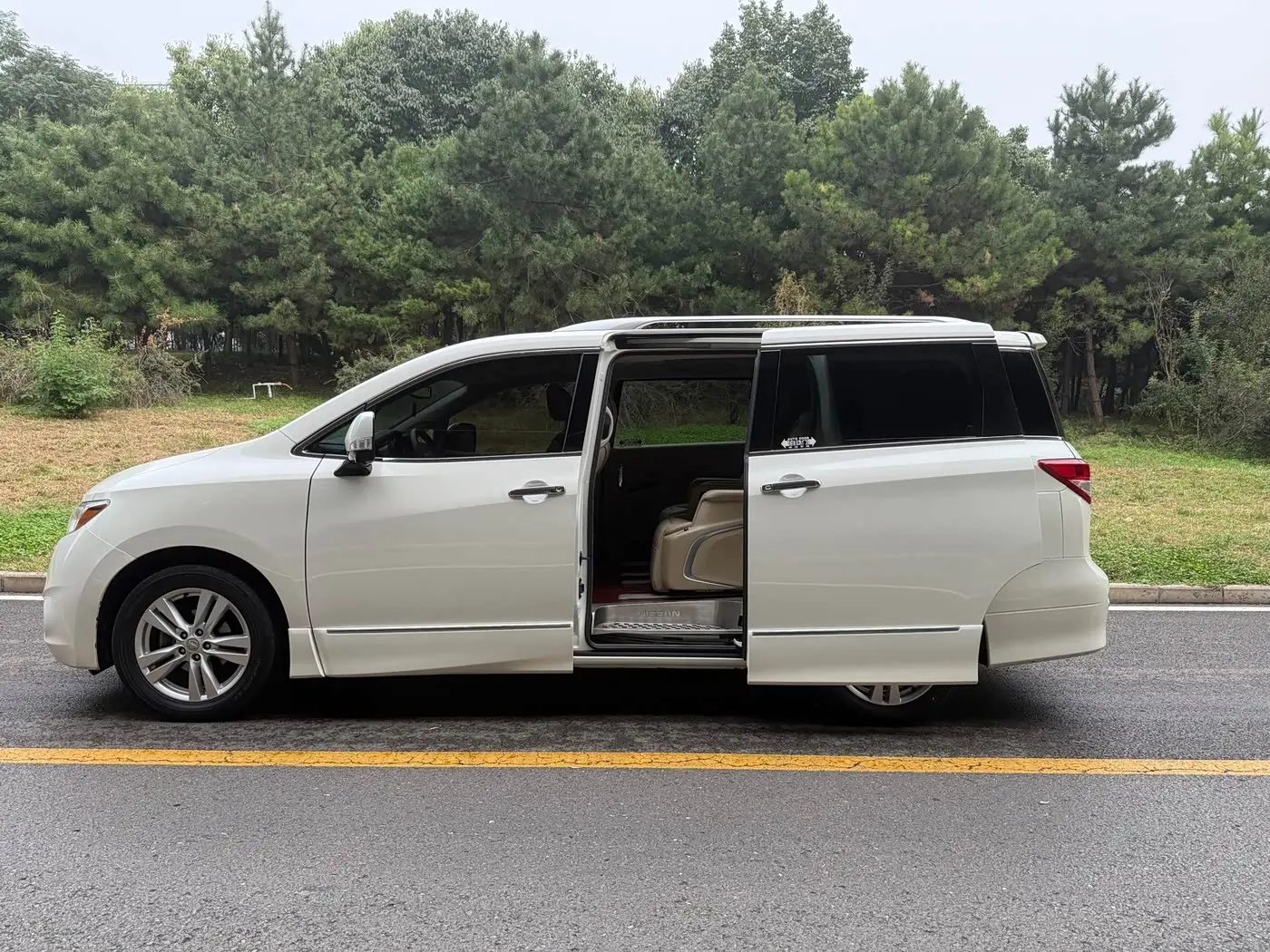 Nissan Quest 2018 — Şəkil 4/11