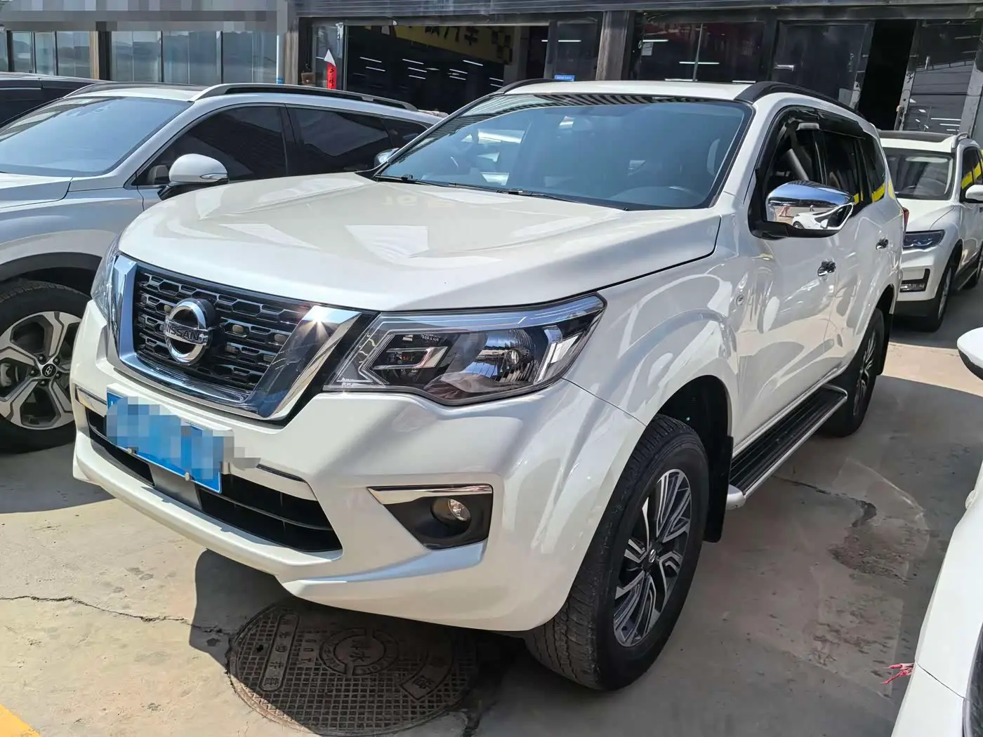 Nissan Terra 2019 — Фото 1/12