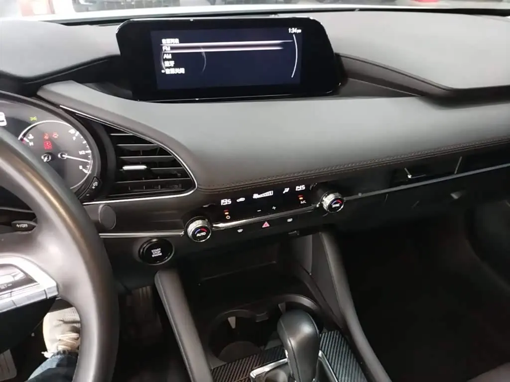 Mazda Mazda3 Axela 2024 — Photo 13/20