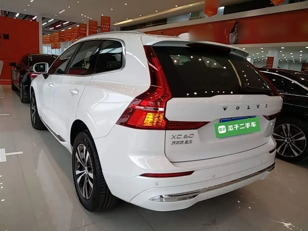 Volvo XC60 2026 — ფოტო 5/20