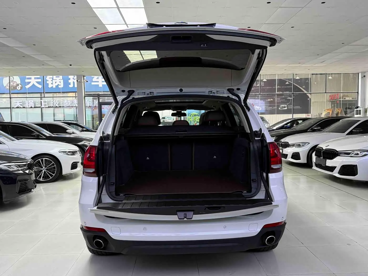 BMW X5 2015 — Şəkil 19/20