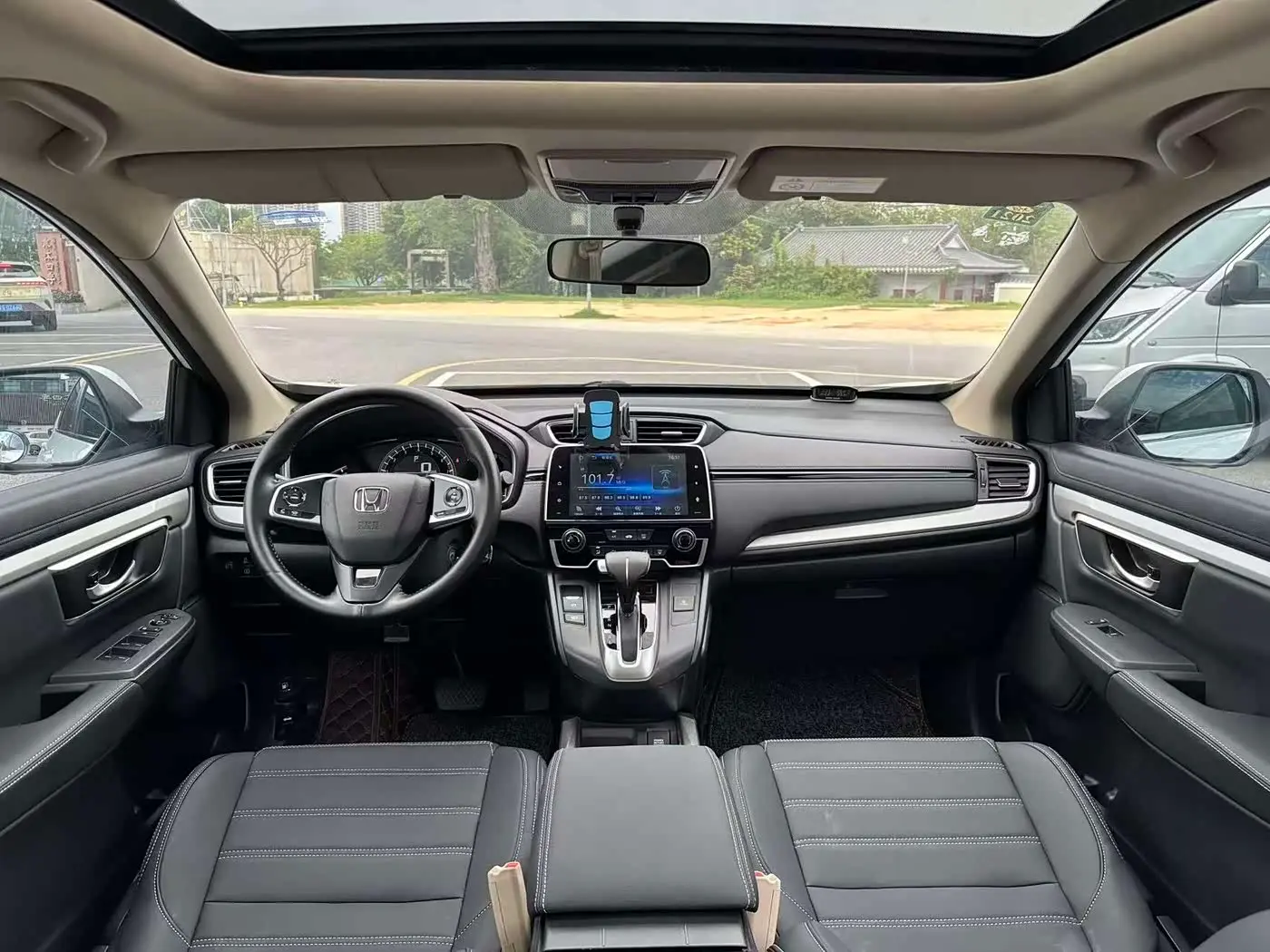 Honda CR-V 2019 — Фото 5/18