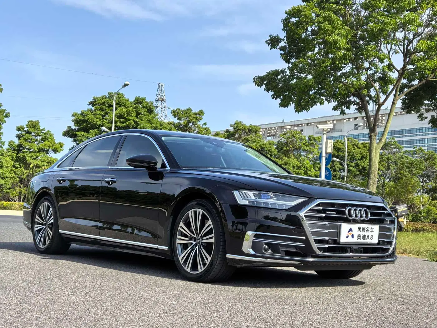 Audi A8 2021 — Şəkil 3/16