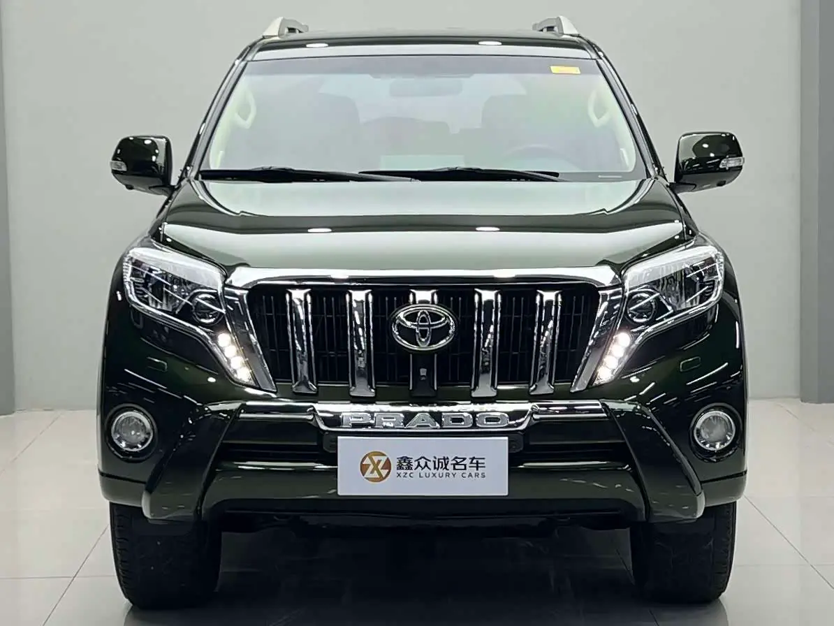 Toyota Prado 2015 — Photo 1/17