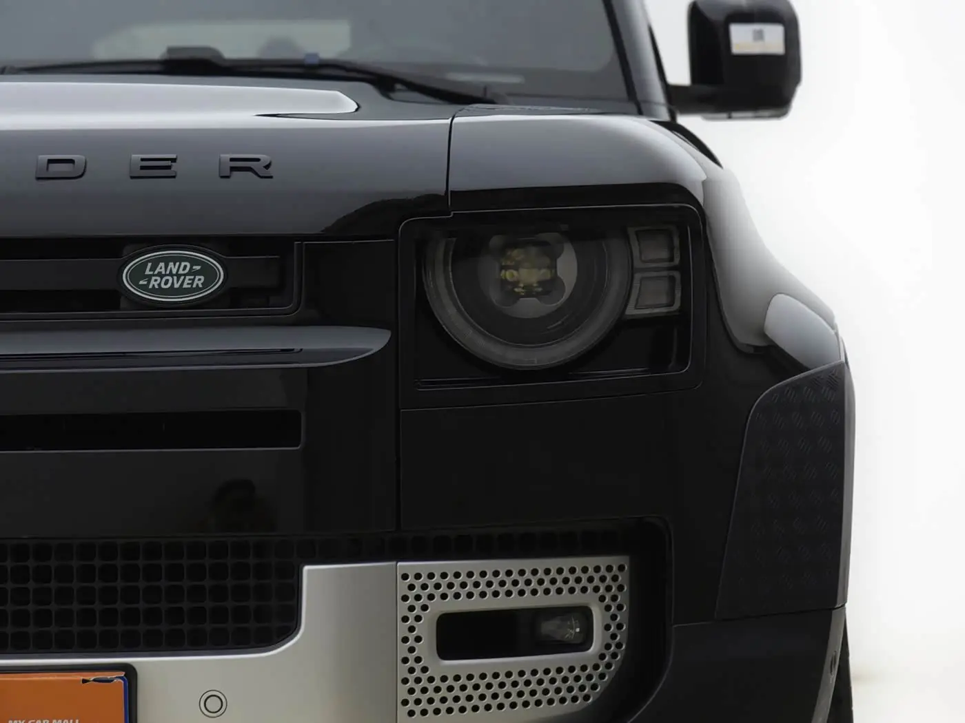 Land Rover Defender 2021 — Фото 4/16