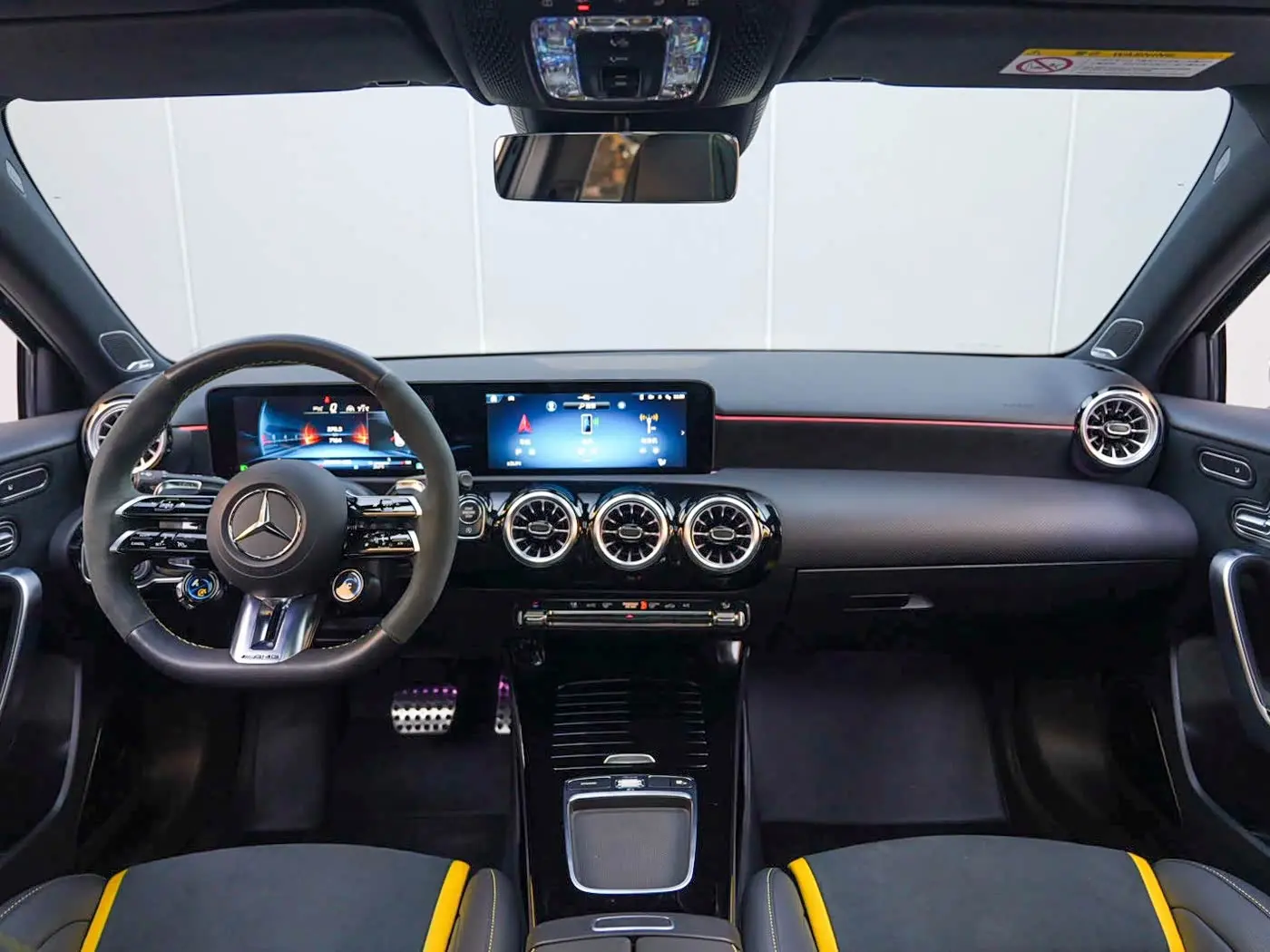 Mercedes-Benz A-Class AMG 2024 — Şəkil 8/20
