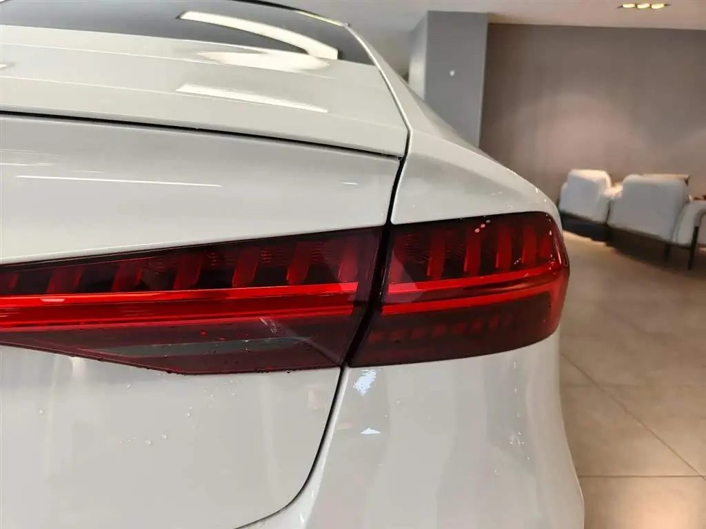 Audi A7 2025 — Photo 19/20