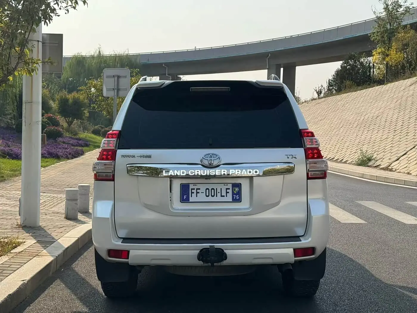 Toyota Prado 2015 — Фото 8/9
