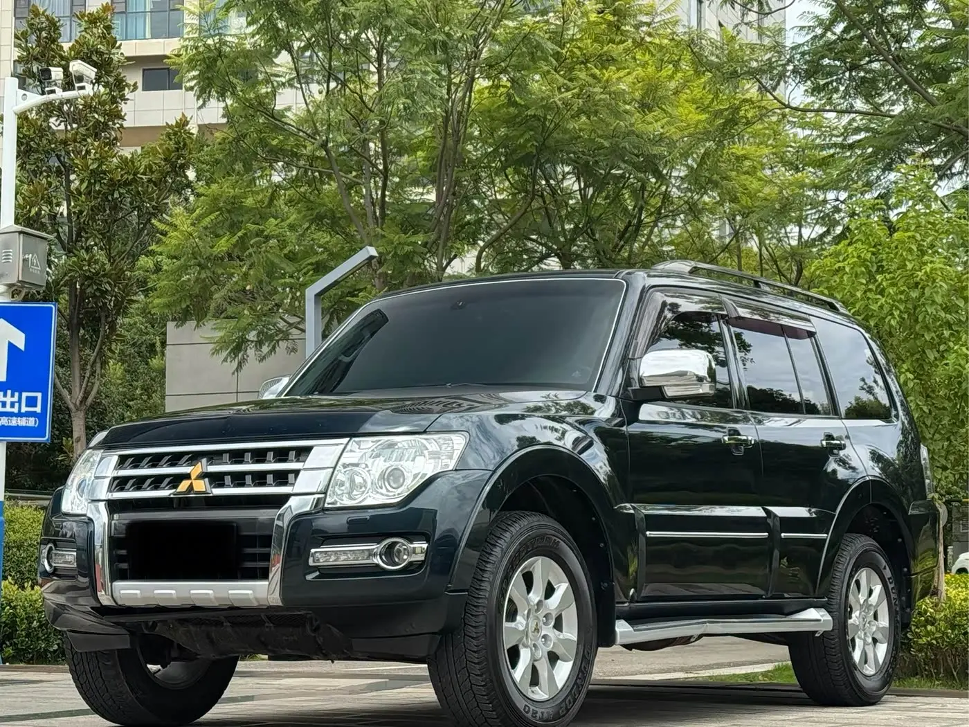 Mitsubishi Pajero 2015 — Şəkil 1/20