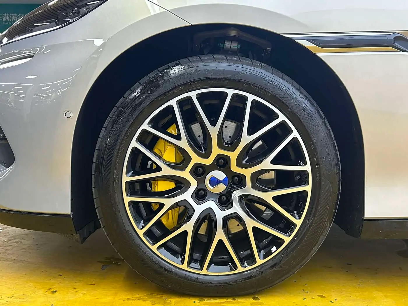 Denza Z9GT 2026 — Photo 10/11