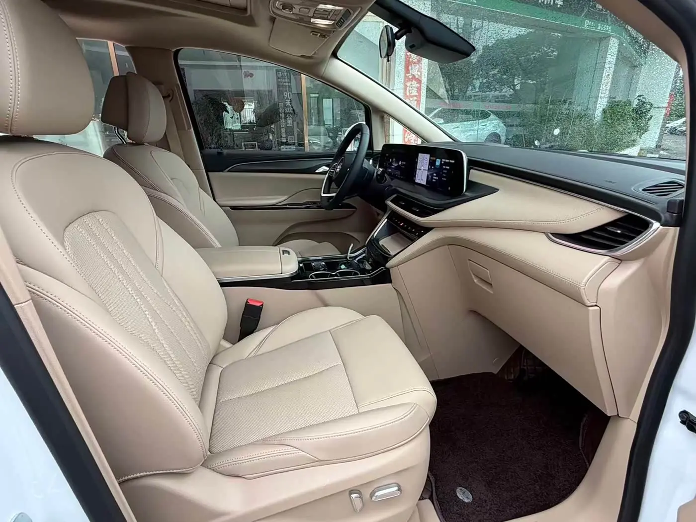 Buick GL8 New Energy 2025 — Photo 11/14
