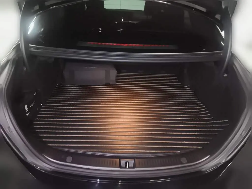 Mercedes-Benz E-Class New Energy 2021 — Şəkil 20/20