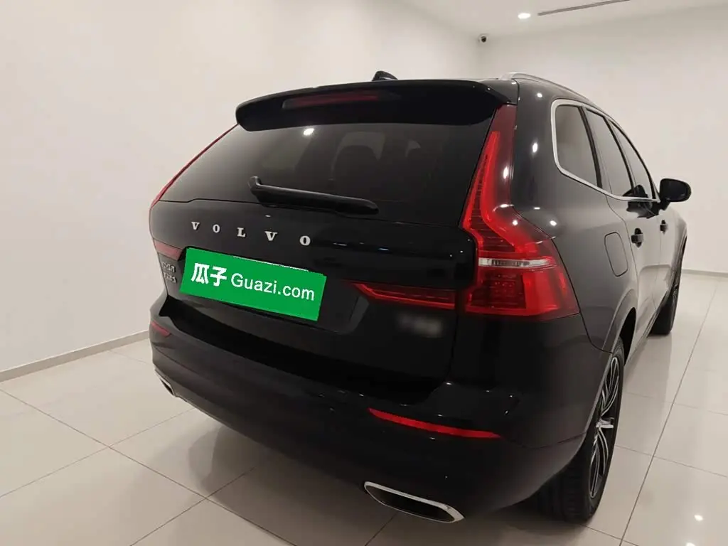 Volvo XC60 2018 — Фото 5/20