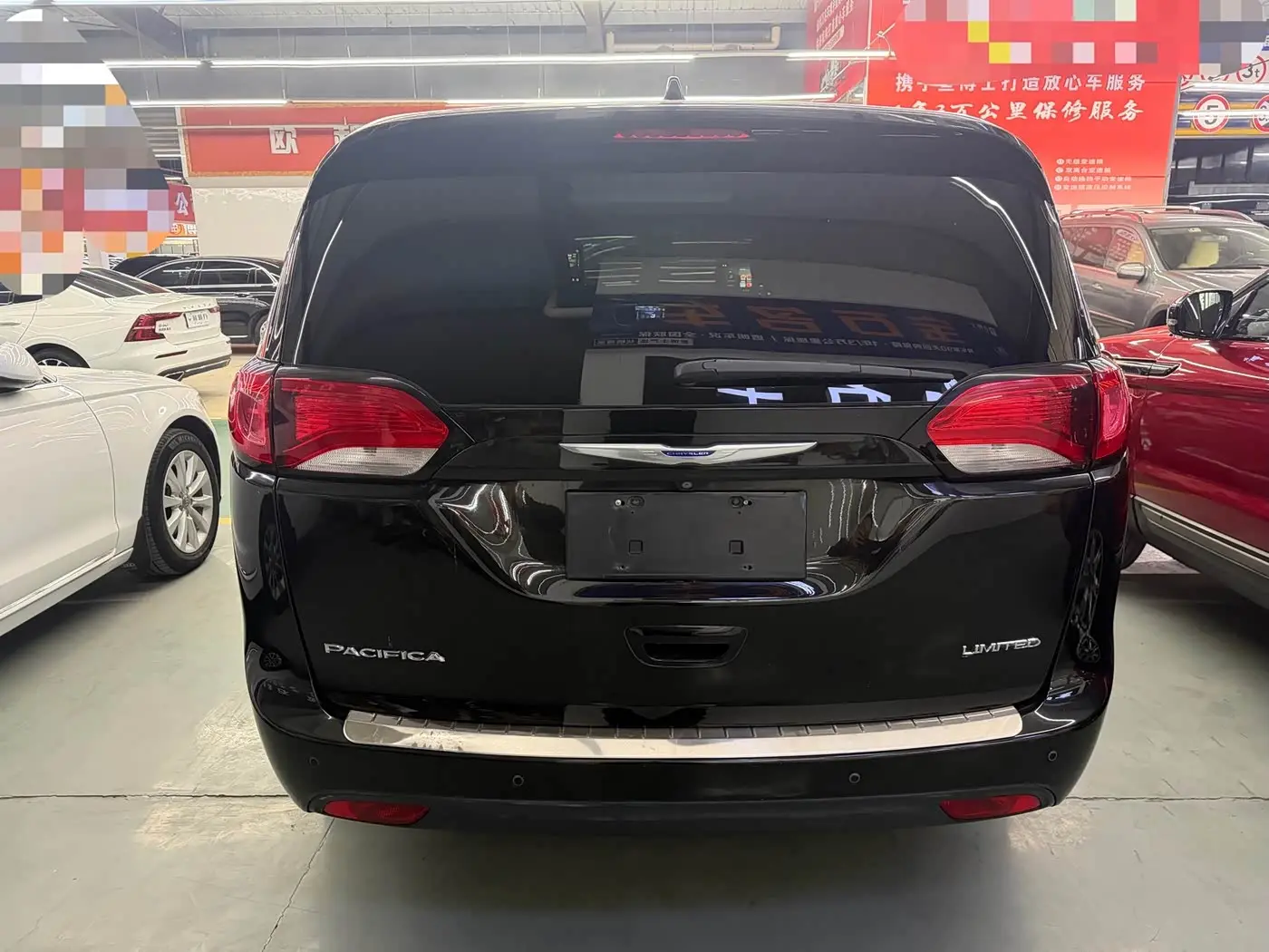 Chrysler Grand Voyager 2018 — Şəkil 15/17