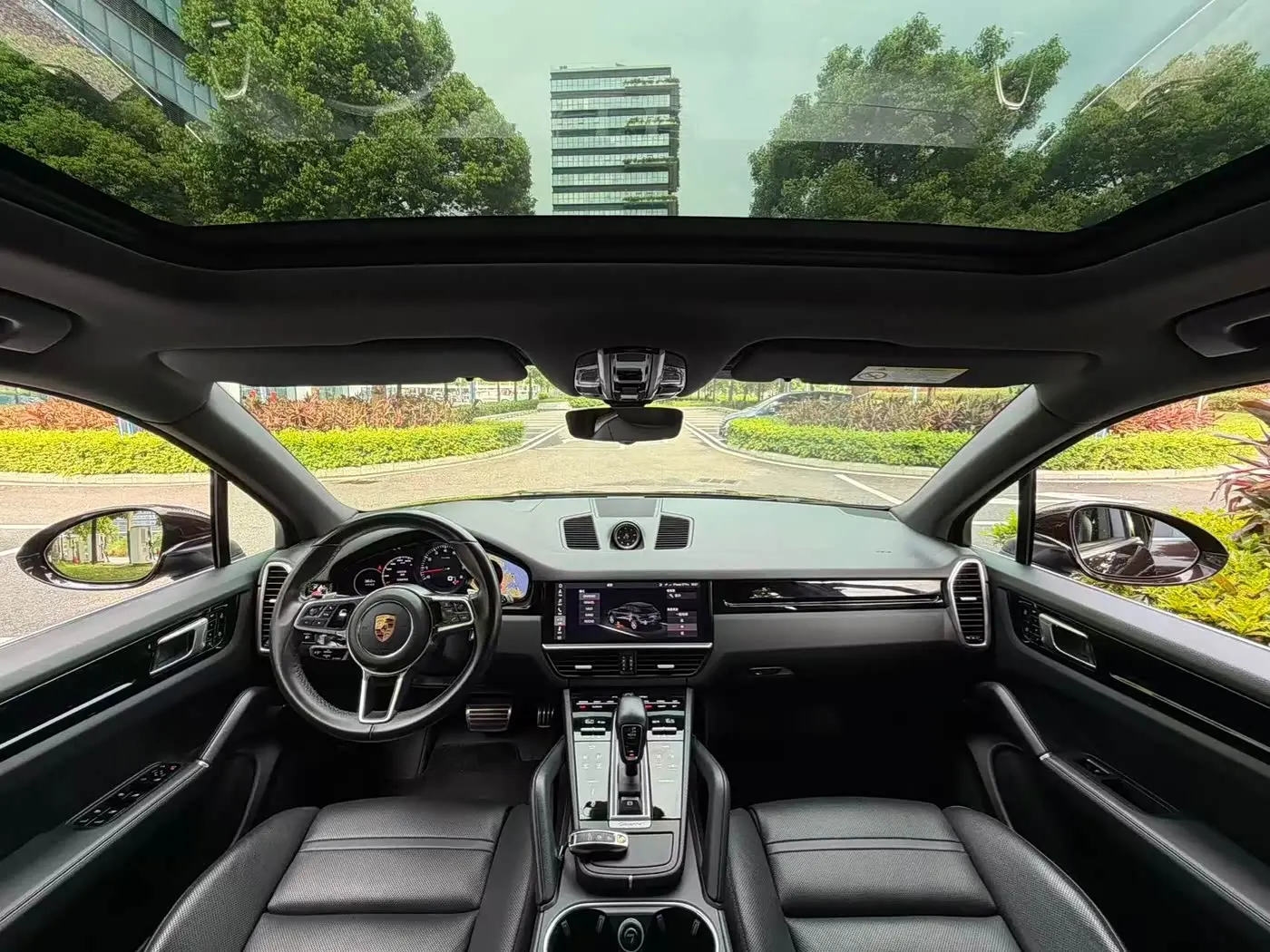 Porsche Cayenne 2020 — Photo 20/20