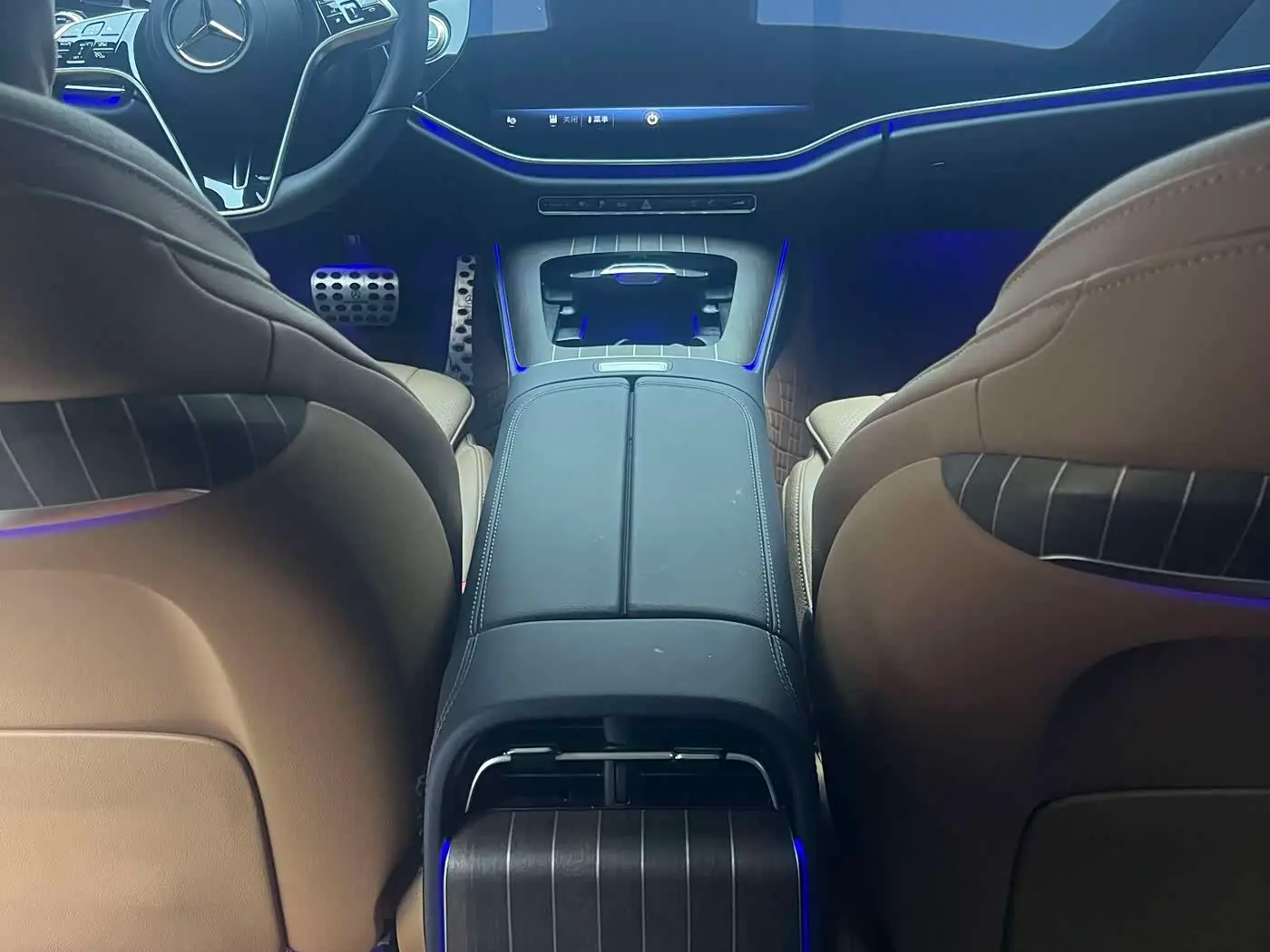 Mercedes-Benz E-Class New Energy 2025 — Фото 8/17