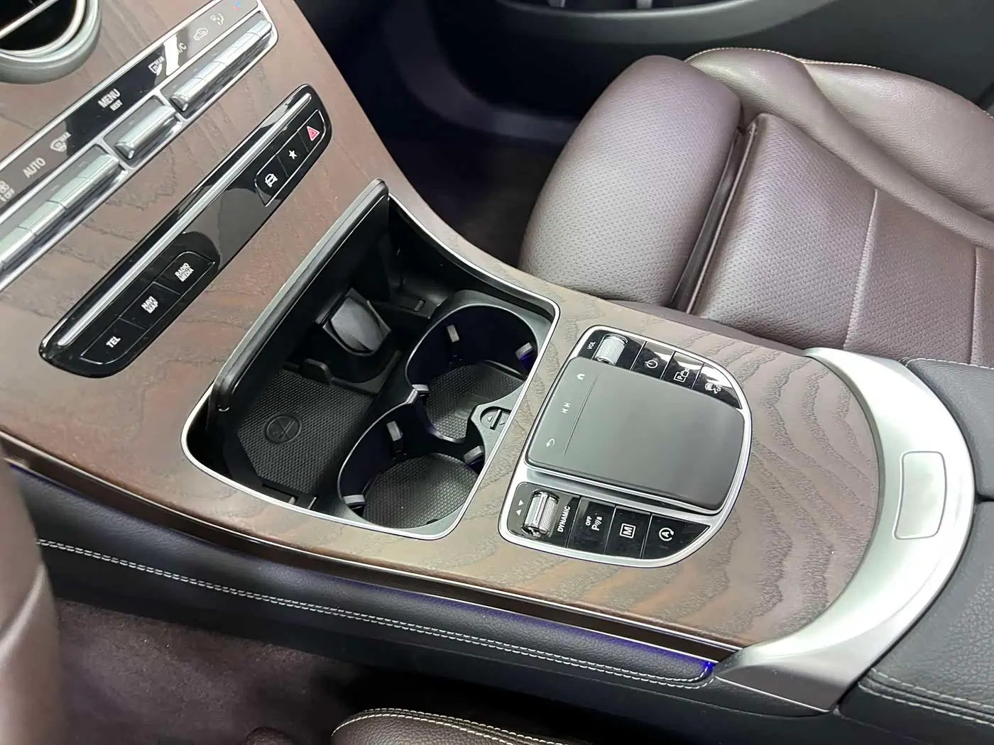 Mercedes-Benz GLC 2020 — Photo 18/20