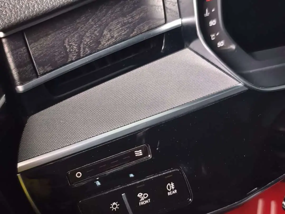 Audi A8 2018 — Photo 17/17