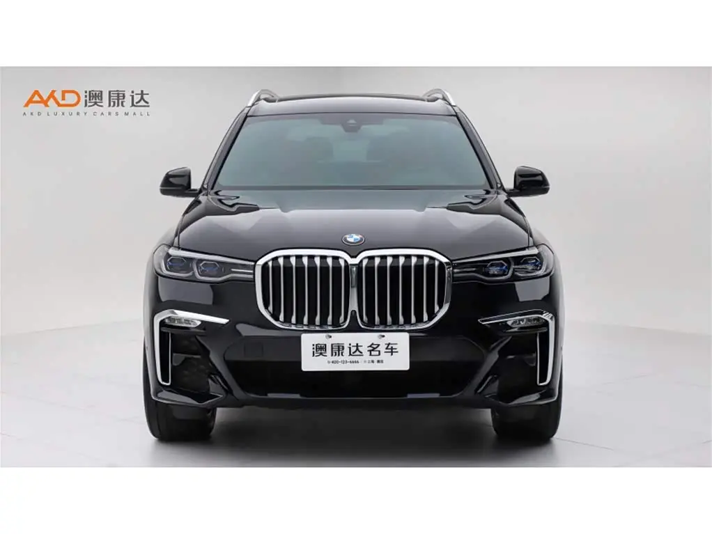 BMW X7 2021 — Photo 2/11