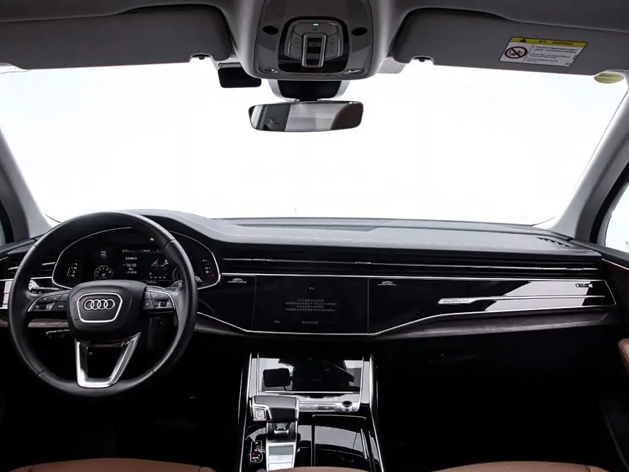 Audi Q7 2023 — Photo 5/18