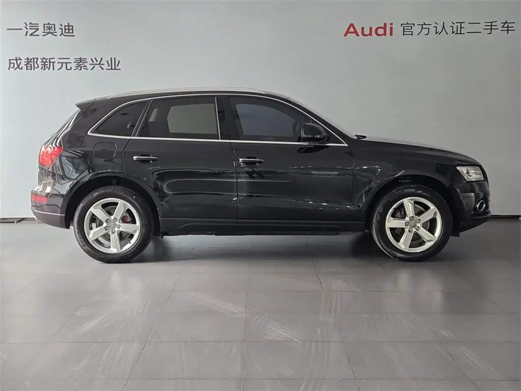 Audi Q5 2016 — Фото 3/15