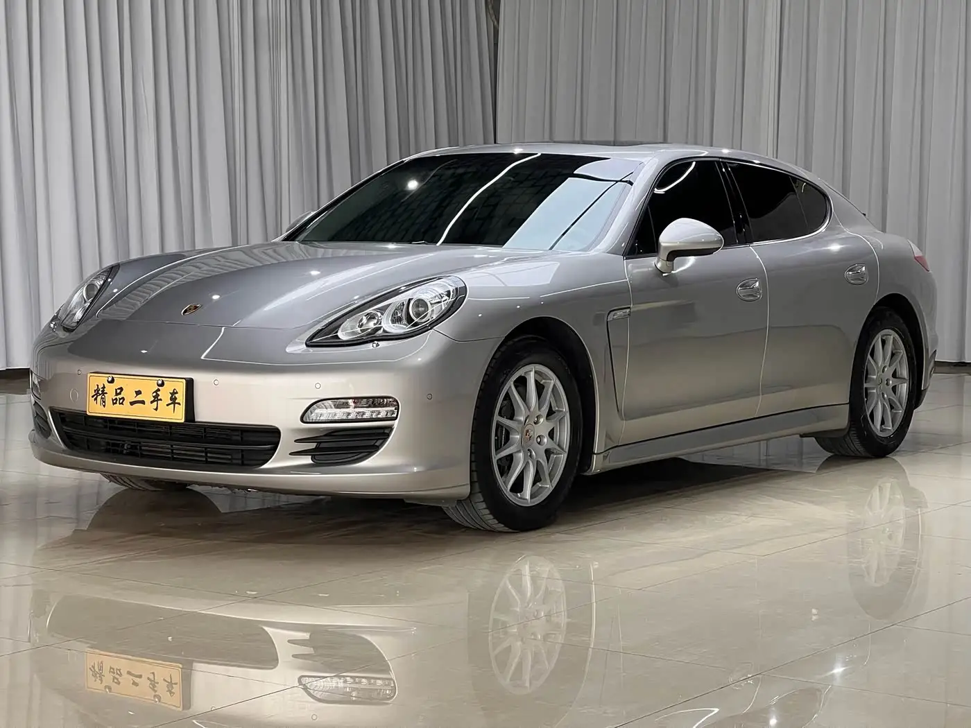Porsche Panamera, 2012