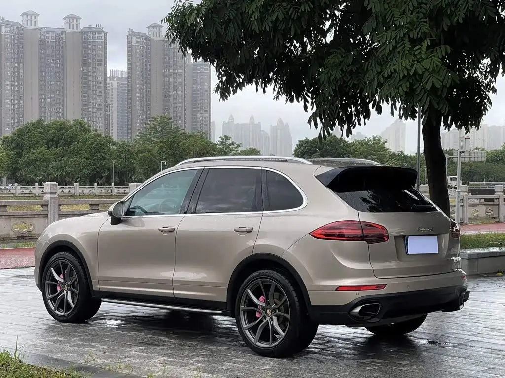Porsche Cayenne 2018 — Фото 9/9